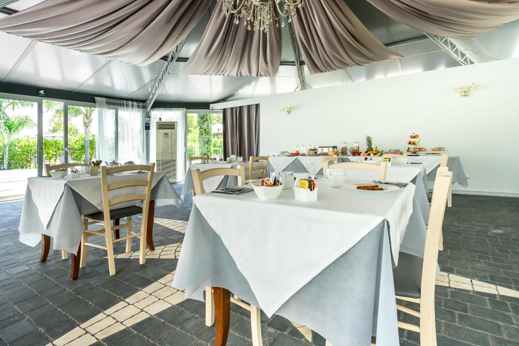Casale Delle Ronde B&B Латина Екстериор снимка